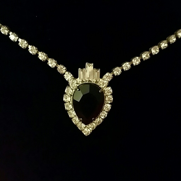 Vintage Crystal teardrop necklace - Picture 2 of 2